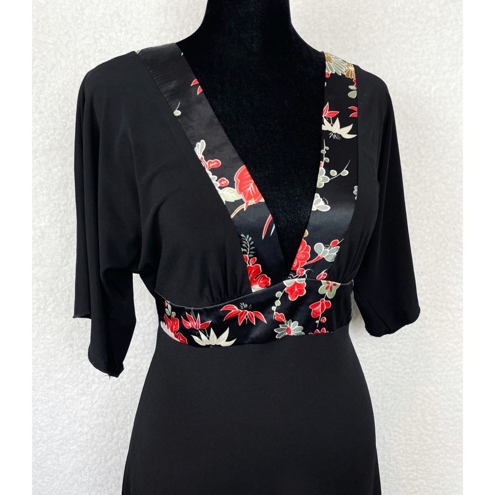 LOVE TEASE • Black Floral Trim V-Neck Mini Dress, M - Picture 2 of 13